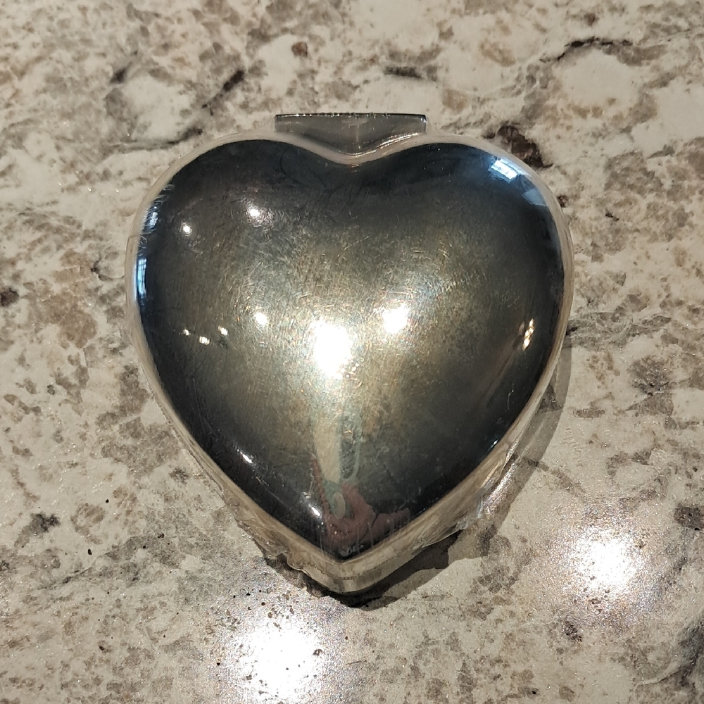 NEW SEALED! Silver Plated Metal Trinket Box